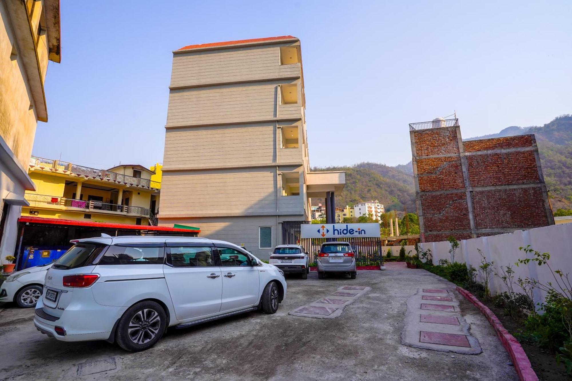 Hide-In Rishikesh, Laxman Jhula Hostel ภายนอก รูปภาพ